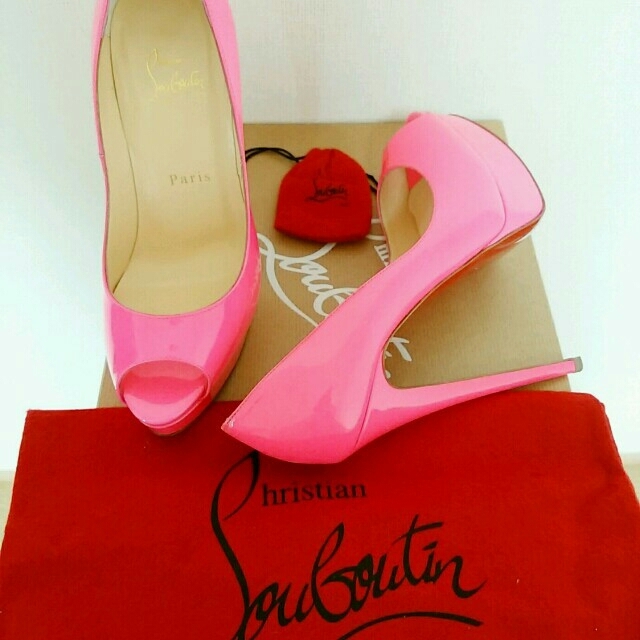 Christian Louboutin(クリスチャンルブタン)のミホニコ様専用♡新品♡半額以下♡13万円♡Lady peep♡完売カラー レディースの靴/シューズ(ハイヒール/パンプス)の商品写真