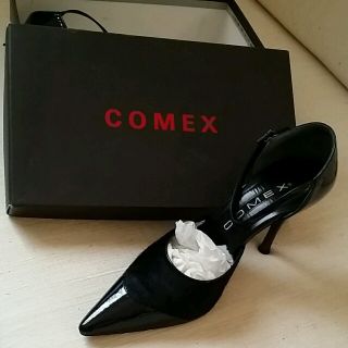 新品　ＣＯＭＥＸ ハラコ　エナメル　パンプス　24.5(ハイヒール/パンプス)