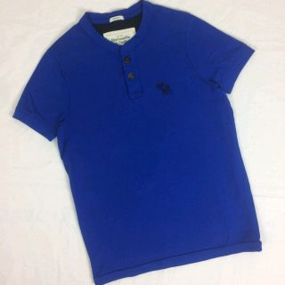 アバクロンビーアンドフィッチ(Abercrombie&Fitch)の美品 アバクロンビー&フィッチ 半袖ヘンリーネックカットソー ロイヤルブルー S(Tシャツ/カットソー(半袖/袖なし))