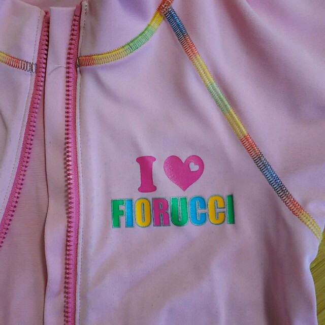 Fiorucci(フィオルッチ)の子供水着♥FIORUCCIのラッシュガード キッズ/ベビー/マタニティのキッズ服女の子用(90cm~)(水着)の商品写真