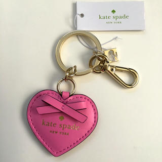 ケイトスペードニューヨーク(kate spade new york)の【SALE中!】Kate Spade♠︎キーホルダー ハート型 ピンク(キーホルダー)