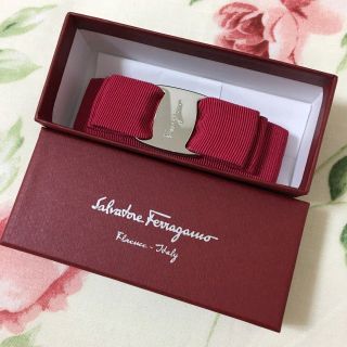 サルヴァトーレフェラガモ(Salvatore Ferragamo)のフェラガモ リボン バレッタ 新品 ローズ ピンク(バレッタ/ヘアクリップ)