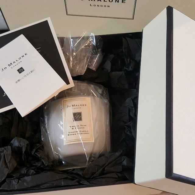 Jo Malone(ジョーマローン)のJo Malone　ENGLISHPEAR&FREESIA　トラベルキャンドル コスメ/美容のリラクゼーション(キャンドル)の商品写真