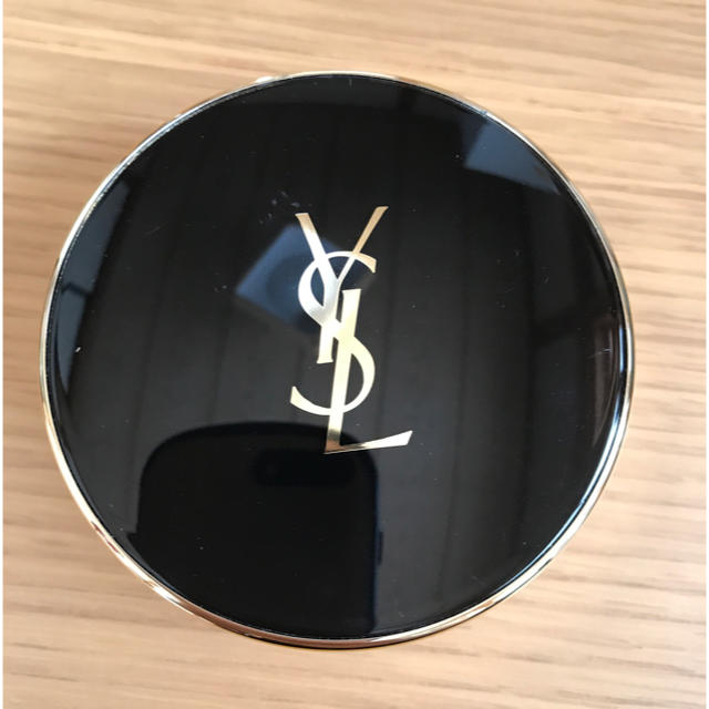 YSL クッションファンデーション