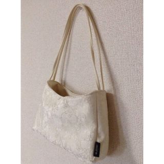 最終値下げ【美品】mure のバッグ(ショルダーバッグ)