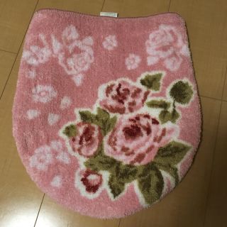 ローラアシュレイ(LAURA ASHLEY)のトイレカバー(トイレマット)