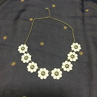 ダズリン(dazzlin)の[かりん様専用]【dazzlin 花ネックレス】美品♡こじはる着用モデル(ネックレス)