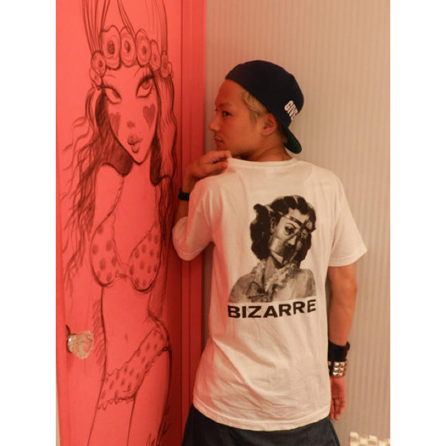 Supreme(シュプリーム)のRichardson BIZARRE Tシャツ faline supreme  レディースのトップス(Tシャツ(半袖/袖なし))の商品写真