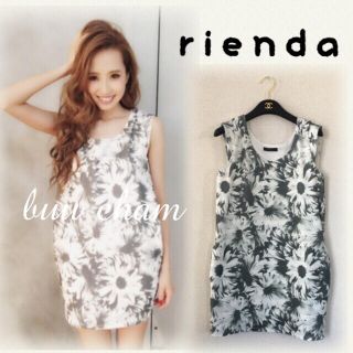 リエンダ(rienda)の美品♡フラワーボーダーコクーンワンピース(ミニワンピース)