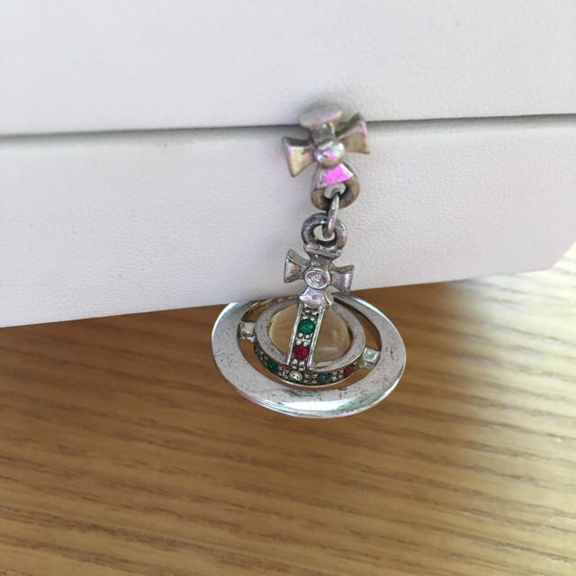 Vivienne Westwood ヴィヴィアン オーブピアス 片耳の通販 By Msk S Shop ヴィヴィアンウエストウッドならラクマ Vivienne Westwood ヴィヴィアン オーブピアス 片耳の通販 By Msk S Shop ヴィヴィアンウエストウッドならラクマ