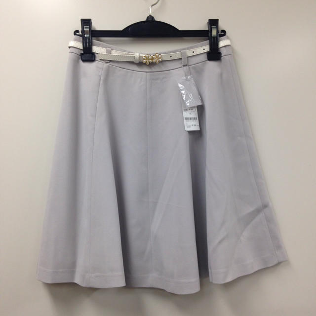 MISCH MASCH(ミッシュマッシュ)のベルト付きフレアスカート レディースのスカート(ひざ丈スカート)の商品写真