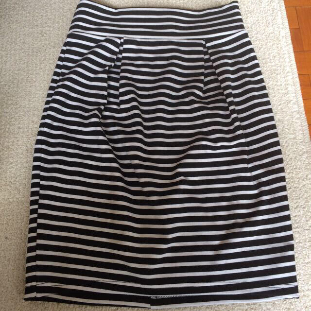SPINNS(スピンズ)のボーダータイトスカート レディースのスカート(ひざ丈スカート)の商品写真