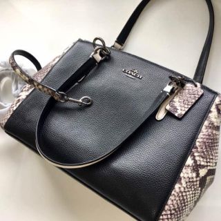 コーチ(COACH)の[いとよこ様取り置き中]coach パイソン バッグ (ハンドバッグ)