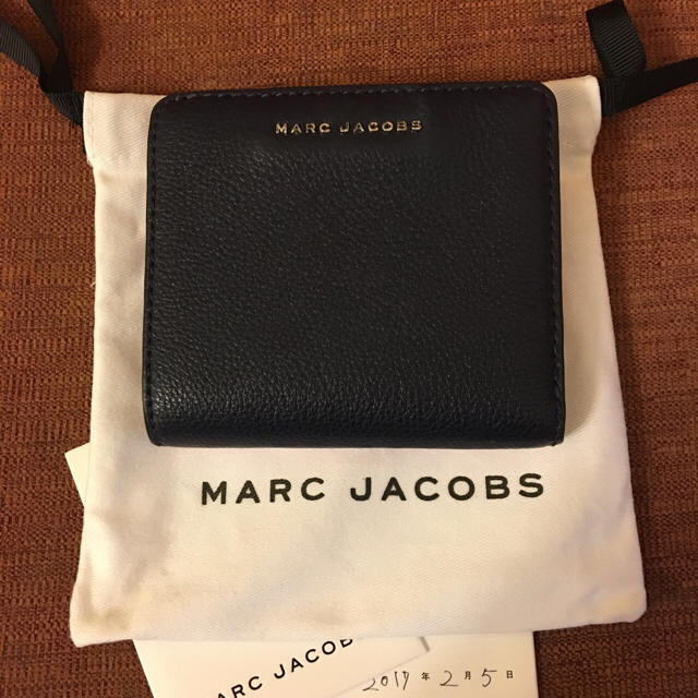 74%OFF!】 MARC JACOBS 二つ折り 財布 atak.com.br