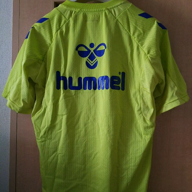 hummel(ヒュンメル)の超美品・水通しのみ
ヒュンメル
プラクティスシャツ
バックプリント
黄×青 スポーツ/アウトドアのサッカー/フットサル(ウェア)の商品写真