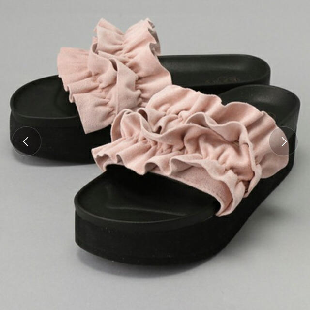 E hyphen world gallery(イーハイフンワールドギャラリー)のイーハイフン フリル厚底サンダル レディースの靴/シューズ(サンダル)の商品写真