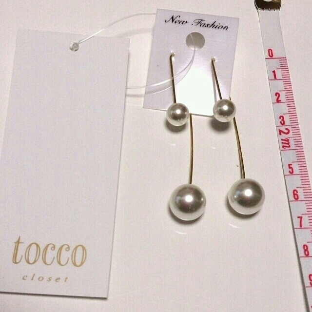 tocco(トッコ)のtocco 新作ピアス《清楚な魅力で視線を集めるパールピアス》 レディースのアクセサリー(ピアス)の商品写真