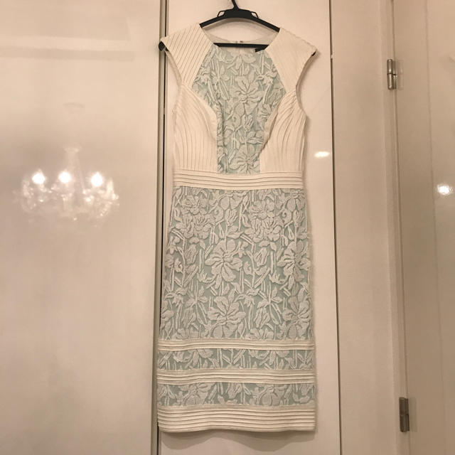 TADASHI SHOJI 新品タグ付き ワンピース-