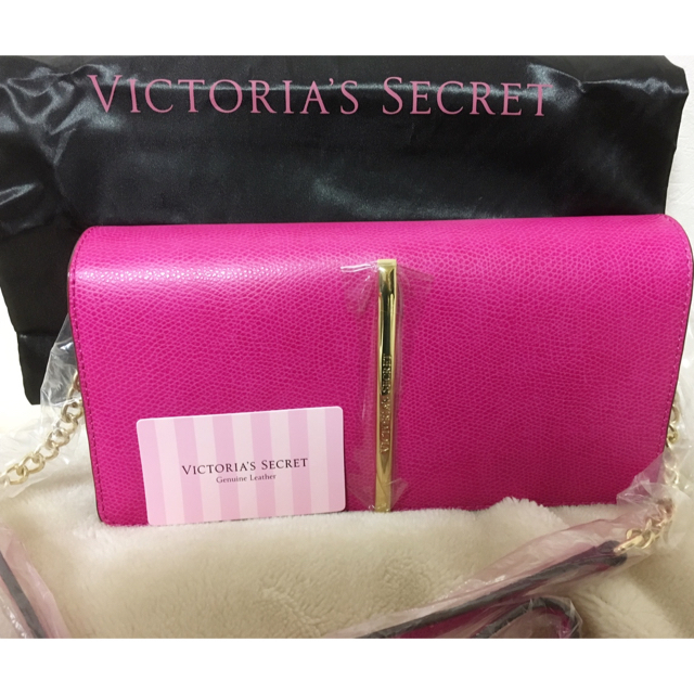 Victoria's Secret(ヴィクトリアズシークレット)の【最終値下げ☆】☆新品未使用☆ヴィクシー♡ショルダークラッチバッグ♡  レディースのバッグ(ショルダーバッグ)の商品写真