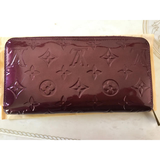 LOUIS VUITTON(ルイヴィトン)のLOUIS VUITTON 長財布 ヴェルニ レディースのファッション小物(財布)の商品写真