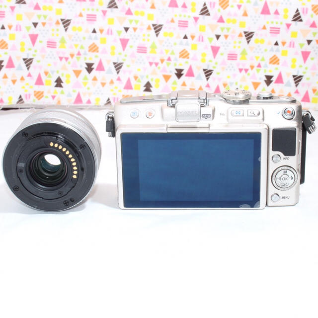 届いてすぐに✨自撮りも動画も✨OLYMPUS E-PL5 レンズキット 届いてすぐに✨自撮りも動画も✨OLYMPUS E-PL5 レンズキット