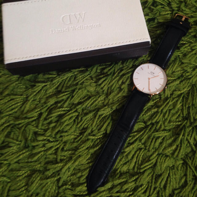 Daniel Wellington(ダニエルウェリントン)のダニエルウェリントン★36mm ブラック レディースのファッション小物(腕時計)の商品写真