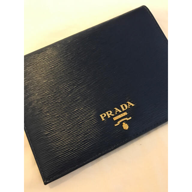 PRADA(プラダ)のPRADA パスポートケース レディースのファッション小物(その他)の商品写真