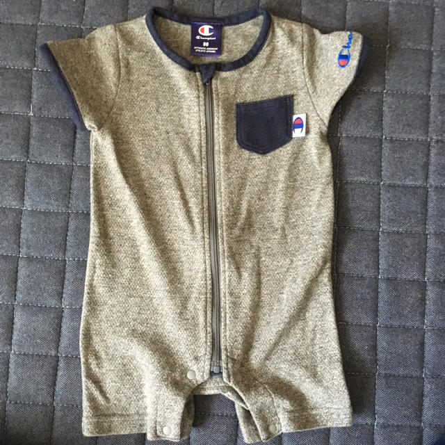 Champion(チャンピオン)のチャンピオン☆80 ロンパース キッズ/ベビー/マタニティのベビー服(~85cm)(ロンパース)の商品写真