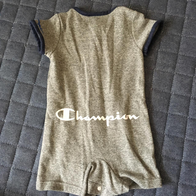 Champion(チャンピオン)のチャンピオン☆80 ロンパース キッズ/ベビー/マタニティのベビー服(~85cm)(ロンパース)の商品写真