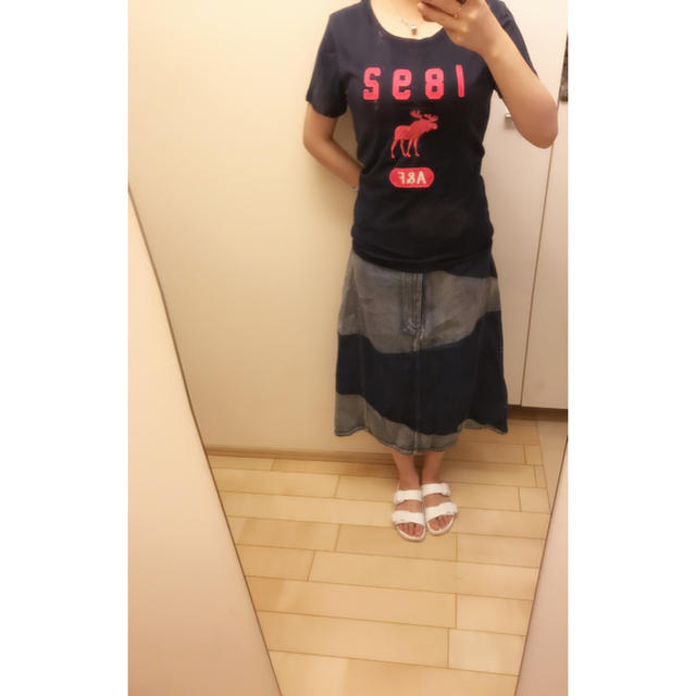 Abercrombie&Fitch(アバクロンビーアンドフィッチ)のabercrombie&fitch  tシャツ レディースのトップス(Tシャツ(半袖/袖なし))の商品写真