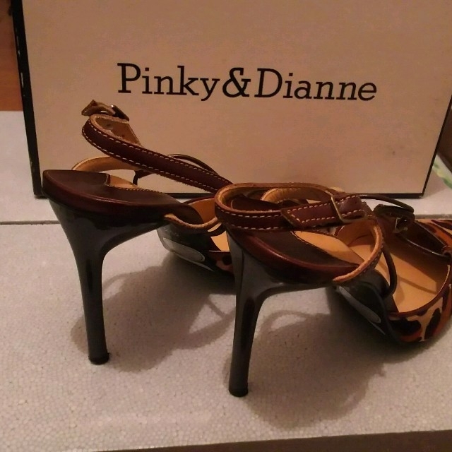 Pinky&Dianne(ピンキーアンドダイアン)のリカ様専用  Pinky&Dainneヒール レディースの靴/シューズ(ハイヒール/パンプス)の商品写真
