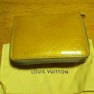 ルイヴィトン(LOUIS VUITTON)のヴィトンヴェルニ二つ折り財布(財布)