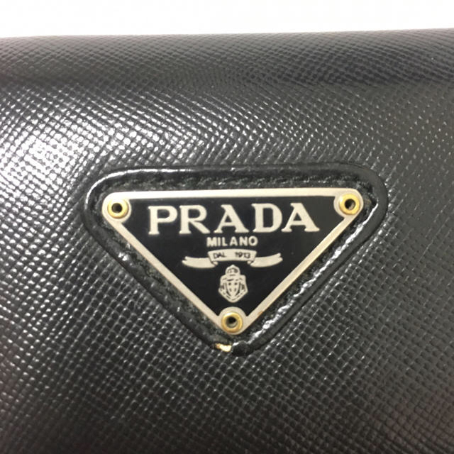 PRADA(プラダ)のわたあめ即購入OK様専用！！【プラダ】シンプルなパスケース 名刺入れ レディースのファッション小物(名刺入れ/定期入れ)の商品写真