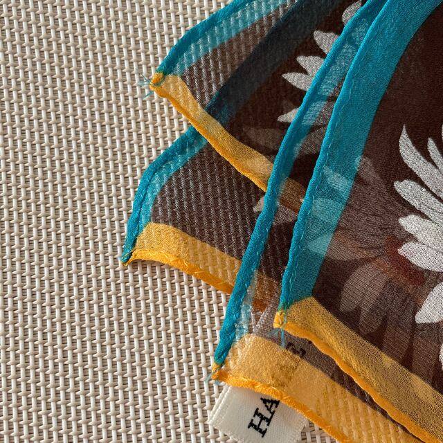 HANAE MORI(ハナエモリ)のハナエ モリ シルクスカーフ レディースのファッション小物(バンダナ/スカーフ)の商品写真
