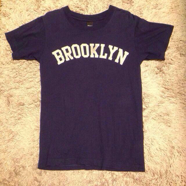 moussy(マウジー)のBROOKLYN Tシャツ レディースのトップス(Tシャツ(半袖/袖なし))の商品写真