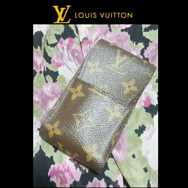 LOUIS VUITTON(ルイヴィトン)のヴィトン🌸 モノグラム シガレットケース タバコケース 美品✨ メンズのファッション小物(タバコグッズ)の商品写真