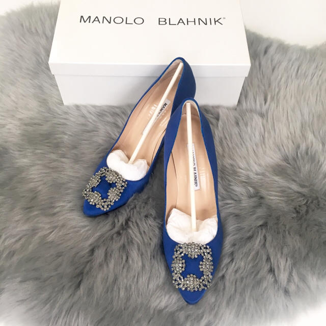 MANOLO BLAHNIK - 【美品】MANOLO BLAHNIK hangisi サテンブルー 37