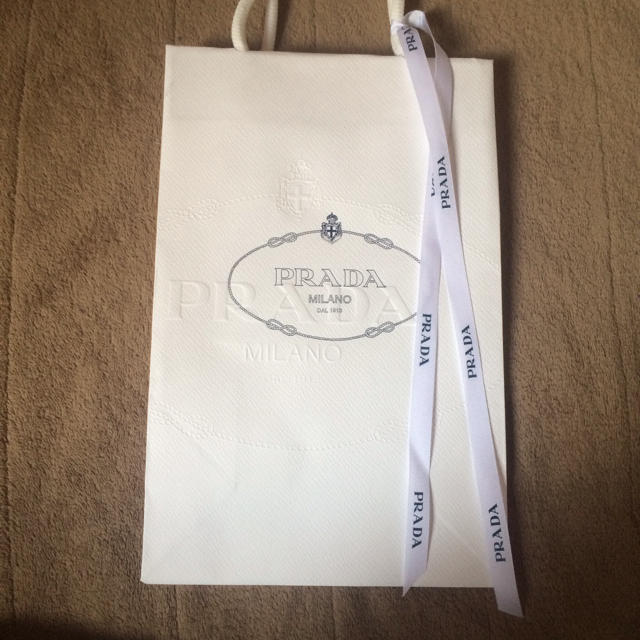 PRADA(プラダ)のPRADA♡ミニショップ袋 レディースのバッグ(ショップ袋)の商品写真