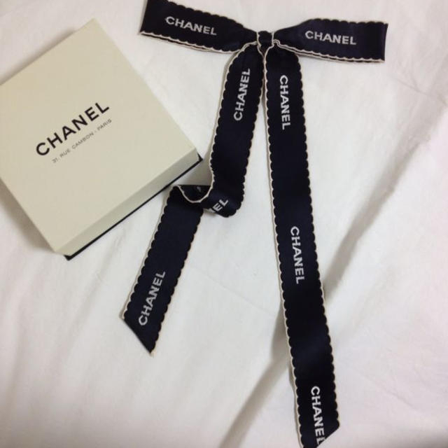 CHANEL - CHANEL リボンブローチ 希少品の通販 by 出品再開しました毎日出品中☺︎プロフ必読 ｜シャネルならラクマ