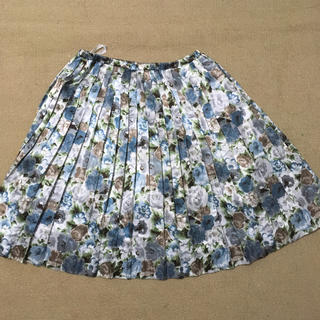 ロイスクレヨン(Lois CRAYON)のロイスクレヨン 花柄プリーツスカート(ひざ丈スカート)