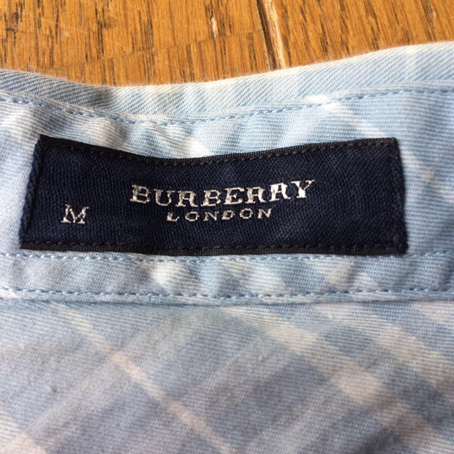 BURBERRY(バーバリー)のBurberryシャツ    M レディースのトップス(Tシャツ(半袖/袖なし))の商品写真