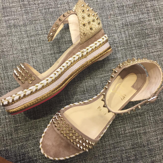 定番の冬ギフト Christian Louboutin - 定価以下!正規品新品未使用