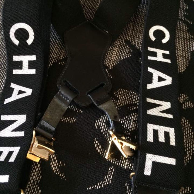 CHANEL(シャネル)のsoul out‼︎シャネル✨サスペンダー レディースのファッション小物(サスペンダー)の商品写真