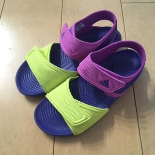 アディダス(adidas)の美品 子どもサンダル アディダス 22cm(サンダル)