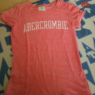 アバクロンビーアンドフィッチ(Abercrombie&Fitch)のアバクロ Tシャツ(レディース)(Tシャツ(半袖/袖なし))