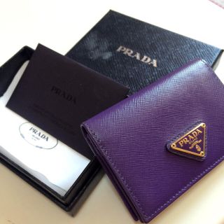 プラダ(PRADA)のPRADA♡カードケース♡送料込み！！(名刺入れ/定期入れ)