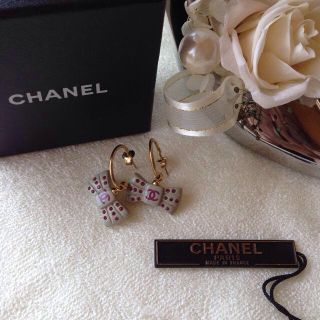 シャネル(CHANEL)のCHANEL リボンピアス(ピアス)