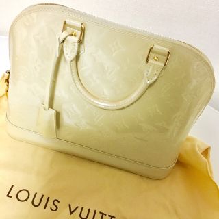 ルイヴィトン(LOUIS VUITTON)のルイヴィトン バック　ヴェルニ(ハンドバッグ)