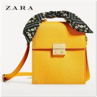 ザラ(ZARA)のZARA スカーフ付シティバッグ ショルダー マスタード イエロー (ショルダーバッグ)