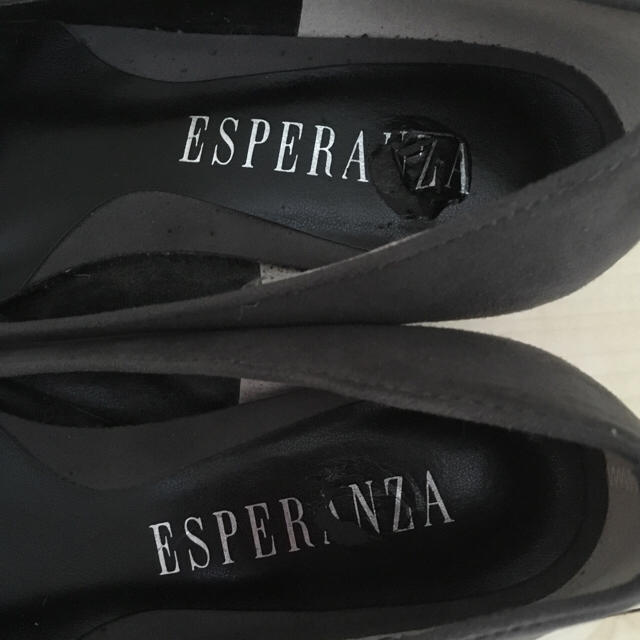 ESPERANZA(エスペランサ)の22.5センチ グレーパンプス レディースの靴/シューズ(ハイヒール/パンプス)の商品写真